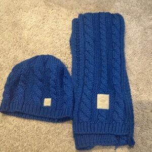 Florida Gators Cozy Blue Knit Hat and Scarf Set